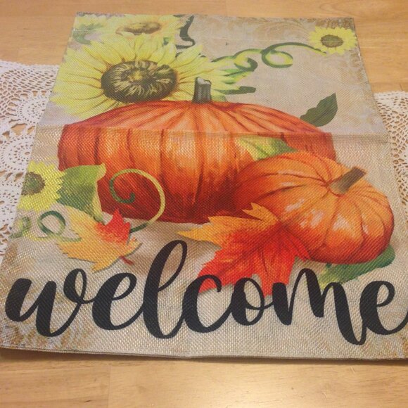 Autumn / Fall / Thanksgiving welcome garden flag,  new item - Picture 1 of 3